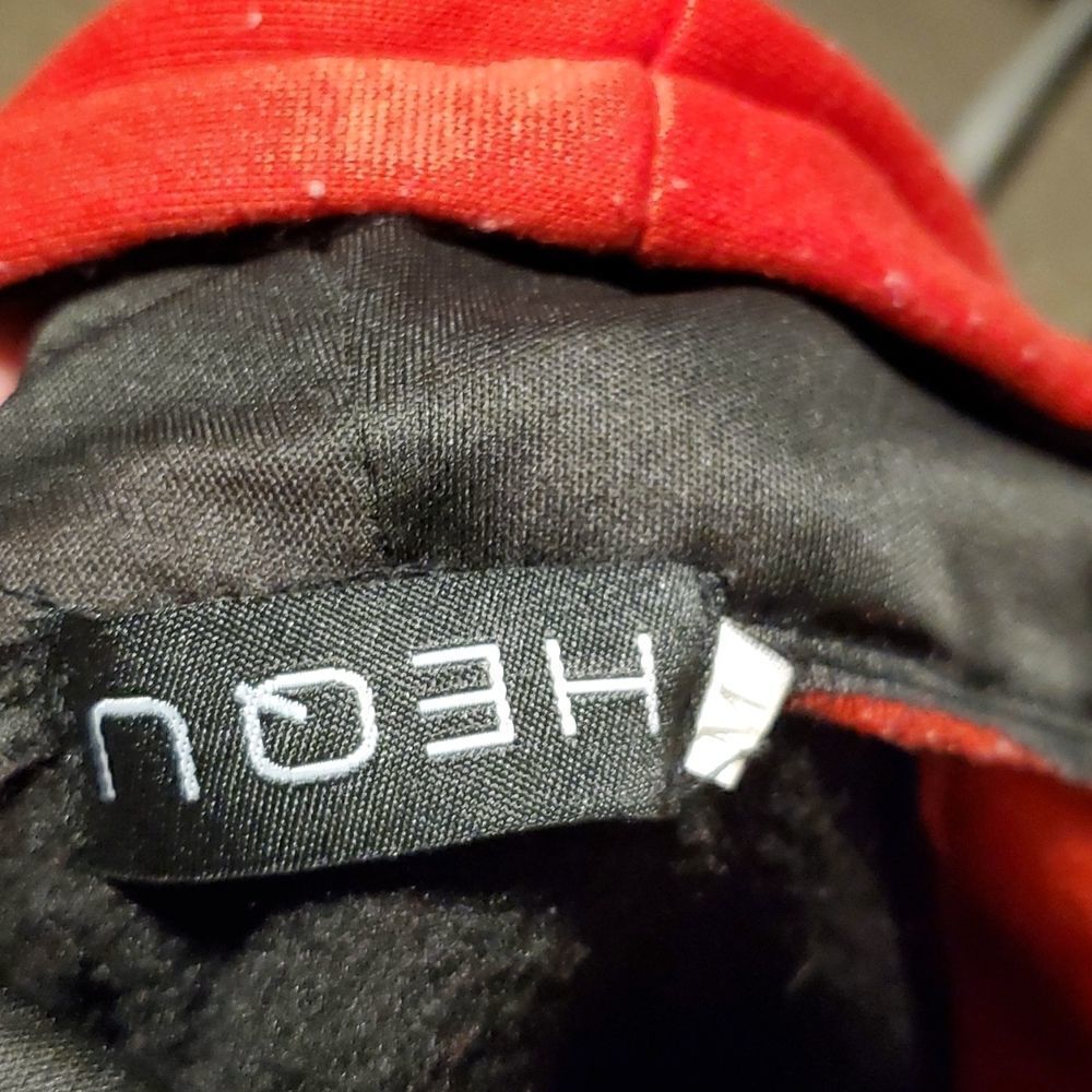 KING hoodie.   - Picture 4 of 5